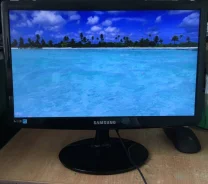 Samsung. 19" ����