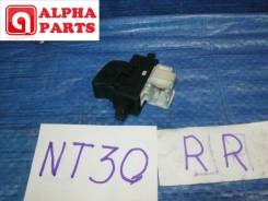 Кнопка стеклоподъемника Nissan X-Trail T30/ Bluebird Sylphy G10/ Primera P12/ Sunny B15/ Wingroad/AD Y11/ Skyline V35/ Stagea M35/ Cefiro A32/ Almera...