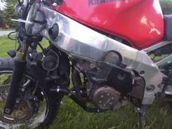 Kawasaki Ninja ZX-9R ����