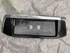 Накладка на дверь багажника. Toyota Land Cruiser Prado, GRJ150, GRJ150L, GRJ150W, GRJ151W, KDJ150, KDJ150L, TRJ120, TRJ150, TRJ150L, TRJ150W Двигатели...