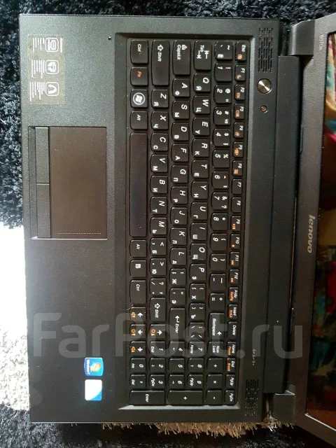 Lenovo B570. 15.6", 2,2����, ��� 2048 ��, ���� 300���, WiFi: 1, Bluetooth: 1, ����������� �� 3��. ����