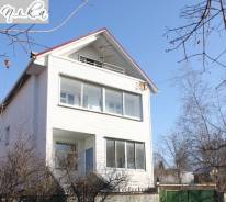 Продается коттедж в отличном месте. Улица Рябиновая 3, р-н Трудовое, площадь дома 144 кв. м., централизованный водопровод, электричество 15 кВт, отопл...