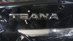 Эмблема. Nissan Teana