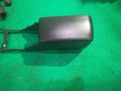 Бардачок. Subaru Legacy, BE5, BE9, BEE, BH5, BH9, BHE Subaru Legacy B4, BE5, BE9, BEE Двигатели: EJ20, EJ201, EJ202, EJ203, EJ204, EJ206, EJ208, EJ20C...