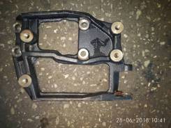 Крепление гидроусилителя. Toyota Lite Ace, KR41, KR41V, KR42, KR42V Toyota Lite Ace Noah, KR41, KR42, KR52 Toyota Town Ace, KR41, KR41V, KR42, KR42V T...