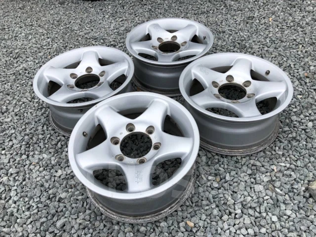 Bridgestone NR-595. 6.5x15", 6x139.7, ET30 ����