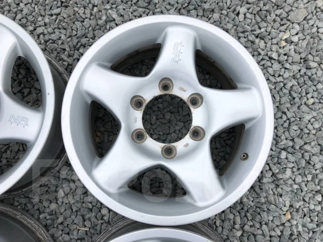 Bridgestone NR-595. 6.5x15", 6x139.7, ET30 ����