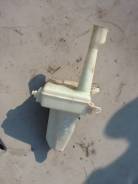 Бачок стеклоомывателя. Toyota Nadia, SXN10, SXN10H, SXN15, SXN15H
