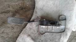 Педаль газа. Ford Explorer, U251 Двигатели: COLOGNEV6, COLOGNEV6OHVEFI, MODULARV8, TRITONV8
