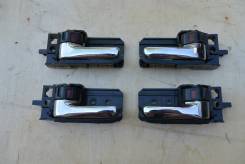 Ручка двери внутренняя. Toyota Avensis, ADT250, ADT251, AZT250, AZT250L, AZT250W, AZT251, AZT251L, AZT251W, AZT255, AZT255W, CDT250, ZZT250, ZZT251, Z...