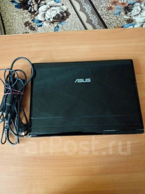 Asus X59SL. 15.4", 1,8����, ��� 4 ��, ���� 120���, WiFi: 1, Bluetooth: 1, ����������� �� 1��. ����