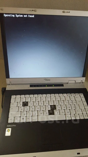 Fujitsu Amilo Pro V3515. 15.4", ��� 1536 ��, WiFi: 1 ����
