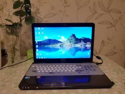 Toshiba Satellite L655. 15.6", ��� 2048 ��, ���� 250���, WiFi: 1, Bluetooth: 1 ����