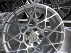 Rotiform. 8.0x17", 5x114.30, ET35, ЦО 73,1 мм.