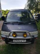 Продаю Toyota Town Ace 200. 000р
