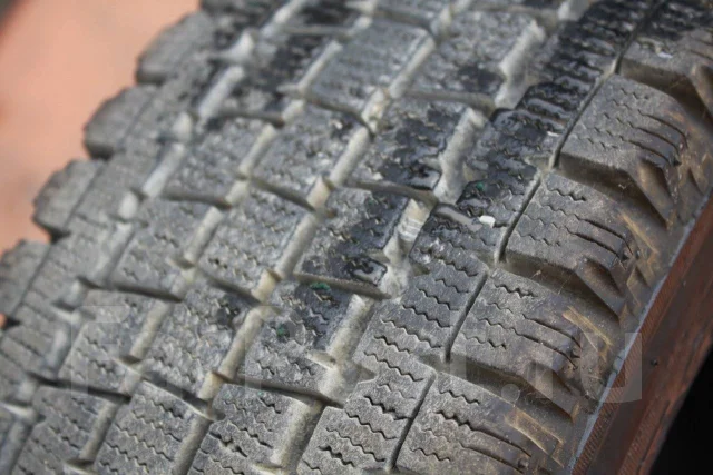 Bridgestone Blizzak Revo 696. ������, ��� �����, 2010 ���, �/�, ����� 10 % ����