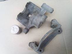 Суппорт тормозной. Nissan Pathfinder Nissan Terrano, LBYD21, WD21, WHYD21, WBYD21, VBYD21 Двигатели: TD27T, VG30E, Z24I, TD27, VG30I