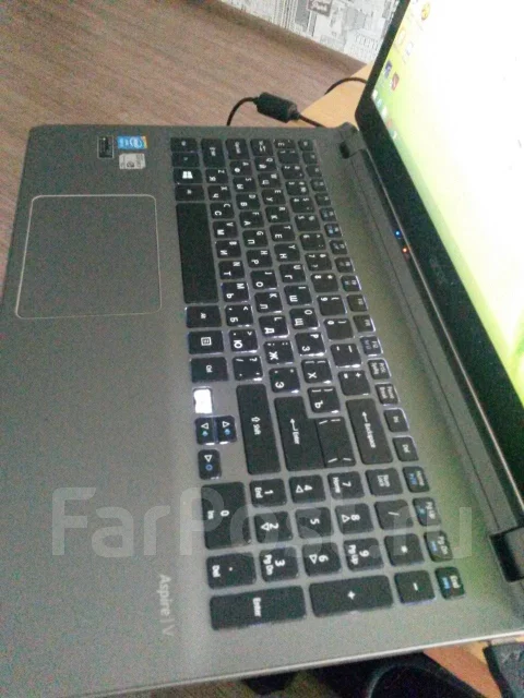 Acer Aspire V7. 15.6", 2,3����, ��� 8 ��, ���� 500���, WiFi: 1, Bluetooth: 1, ����������� �� 2��. ����