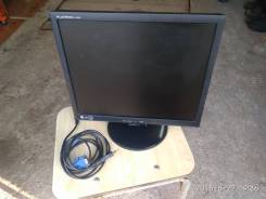LG. 17", технология ЖК (LCD)