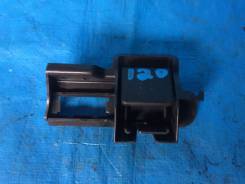 Ручка открывания капота. Mazda Demio, DY3R, DY3W, DY5R, DY5W Mazda Verisa, DC5R, DC5W