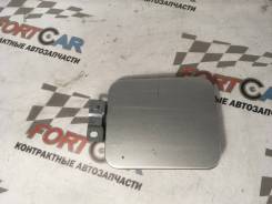 Лючок топливного бака. Mitsubishi Pajero, V21W, V23W, V24W, V24WG, V25W, V26W, V26WG, V33W, V43W, V44W, V44WG, V45W, V46W, V46WG, V25C, V21C, V23C, V2...