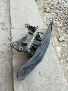 Подушка коробки передач. Mercedes-Benz: S-Class, CLK-Class, G-Class, V-Class, SLK-Class, CLC-Class, CL-Class, E-Class, SL-Class, C-Class Двигатели: M1...