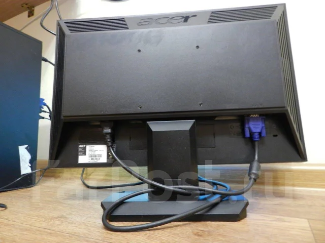 Acer. 19" ����