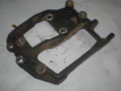 Крепление компрессора кондиционера. Toyota Lite Ace, KR41, KR41V, KR42, KR42V Toyota Lite Ace Noah, KR41, KR42, KR52 Toyota Town Ace, KR41, KR41V, KR4...