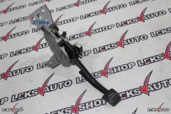Педаль ручника. Nissan Skyline, CPV35, HV35, NV35, PV35, V35 Nissan 100NX Nissan Stagea, HM35, M35, NM35, PM35, PNM35 Двигатели: VQ25DD, VQ30DD, VQ35D...