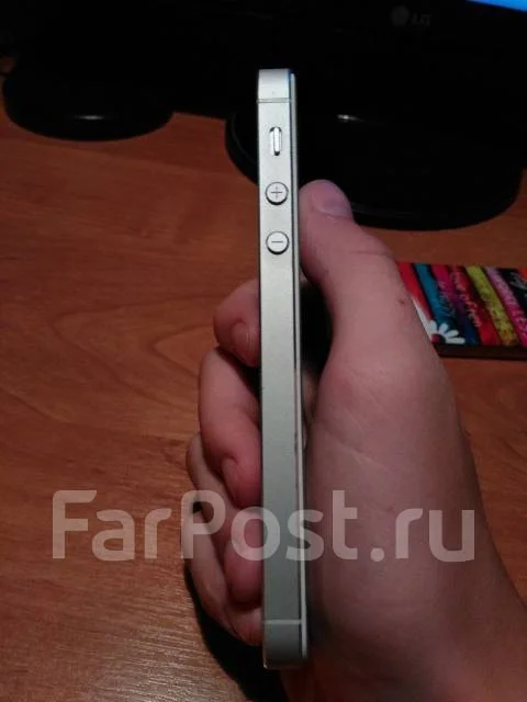 Apple iPhone 5. �/�, �����, 3G, 4G LTE ����