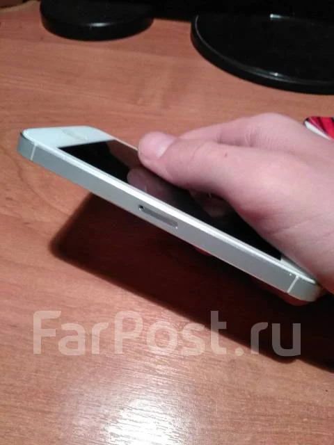 Apple iPhone 5. �/�, �����, 3G, 4G LTE ����