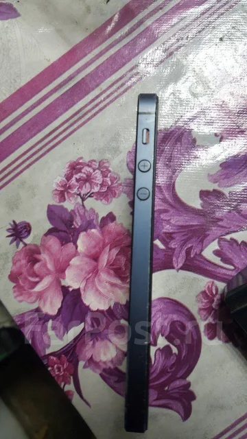 Apple iPhone 5. �/�, ������, 3G, 4G LTE ����