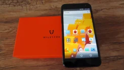 Wileyfox Spark+. �����, ������, 4G LTE ����