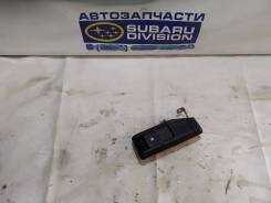 Кнопка открывания бензобака. Subaru Outback, BP9, BPH, BPE, BPELUA Двигатели: EJ25, EZ30, EZ30D