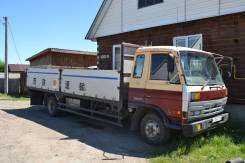 Nissan. Подается боротовой грузовик , 7 000 куб. см., 5 000 кг.