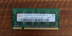 SO-DIMM DDR2.