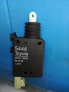 Замок багажника. Toyota Corona, AT220, CT220, ST220 Toyota Avensis, AT220, AT220L, AT221, AZT220, CDT220, CT220, ST220, ST220L, ZZT220, ZZT220L, ZZT22...