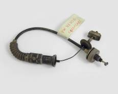 Тросик сцепления. Volkswagen Vento, 1H2, 1H5 Volkswagen Golf, 1E7, 1H1, 1H2, 1H5, 1V7 Двигатели: 1Y, 2E, AAM, AAZ, ABS, ABU, ACC, ADY, ADZ, AEE, AEK...
