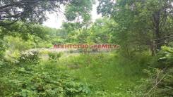Продается в Артеме, центр города, участок 10 соток, с/т Тепличный в Артеме Продается в Артеме, центр города, участок 10 соток, с/т Тепличный. 1 000 кв. м., собственность, электричество. Фото участка
