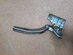 Крепление капота. Nissan Qashqai+2, JJ10E Nissan Dualis, J10, KJ10, KNJ10, NJ10 Nissan Qashqai, J10E Двигатели: HR16DE, K9K, M9R, MR20DE, R9M