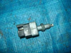 Концевик под педаль тормоза. Suzuki: Carry Truck, Wagon R Wide, Cervo, Esteem, Cultus, Swift, Wagon R Plus, Cultus Crescent, Wagon R, Escudo, Wagon R...