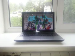 Asus K52JU. 15.6", 2,7����, ��� 4 ��, ���� 320���, WiFi, ����������� �� 3��. ����