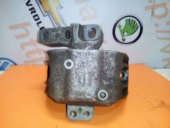 Подушка двигателя. Toyota: Lite Ace, Corona, Corolla, Hilux Pick Up, Starlet, Town Ace, Quick Delivery, Hiace, Model-F, Coaster, Pickup, Mark II Wagon...