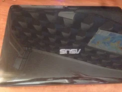 Asus K42DR. 14", 2,2����, ��� 256 �� � ������, ���� 1���, WiFi, Bluetooth, ����������� �� 4��. ����