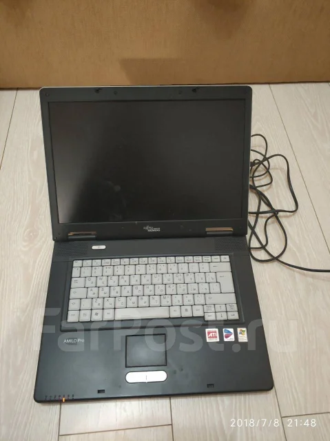 Fujitsu Amilo Pro V3515. 15", 1,7����, ��� 512 ��, WiFi: 1, Bluetooth: 1, ����������� �� 100��. ����