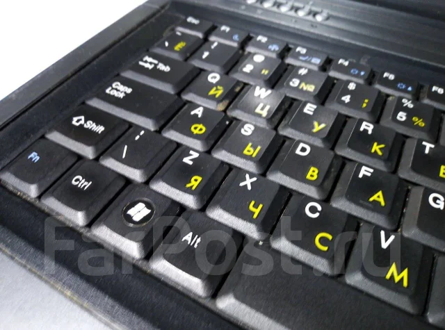 Roverbook Voyager. 2 200����, ��� 1024 ��, ���� 80���, WiFi: 1 ����