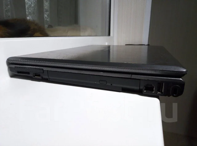 Roverbook Voyager. 2 200����, ��� 1024 ��, ���� 80���, WiFi: 1 ����