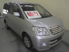 Toyota Noah. AZR65, 1AZ