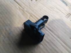 Датчик расхода воздуха. Toyota: Platz, Windom, Aristo, Ipsum, Avensis, Corolla, Probox, Altezza, MR-S, Yaris Verso, Tundra, Raum, Vista, Echo Verso, C...