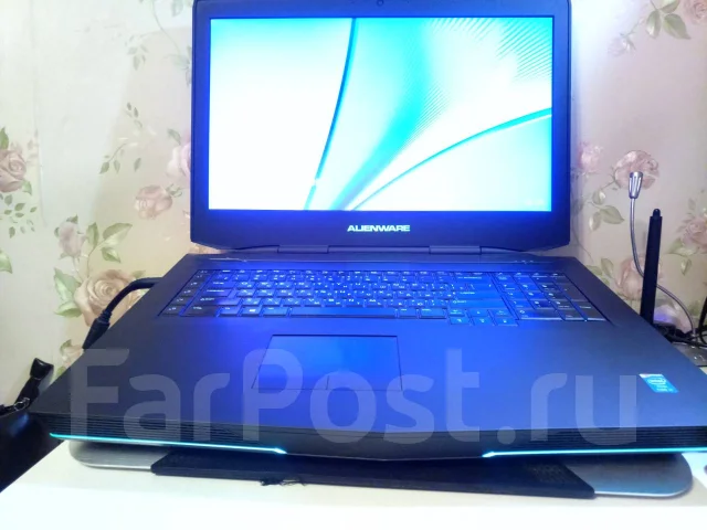 Dell Alienware. 18", ��� 8 ��, ���� 10 000���, WiFi: 1, Bluetooth: 1, ����������� �� 1��. ����